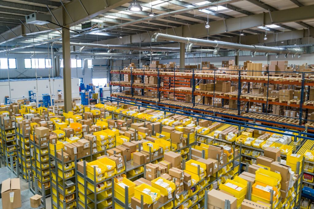 Busy trading warehouse